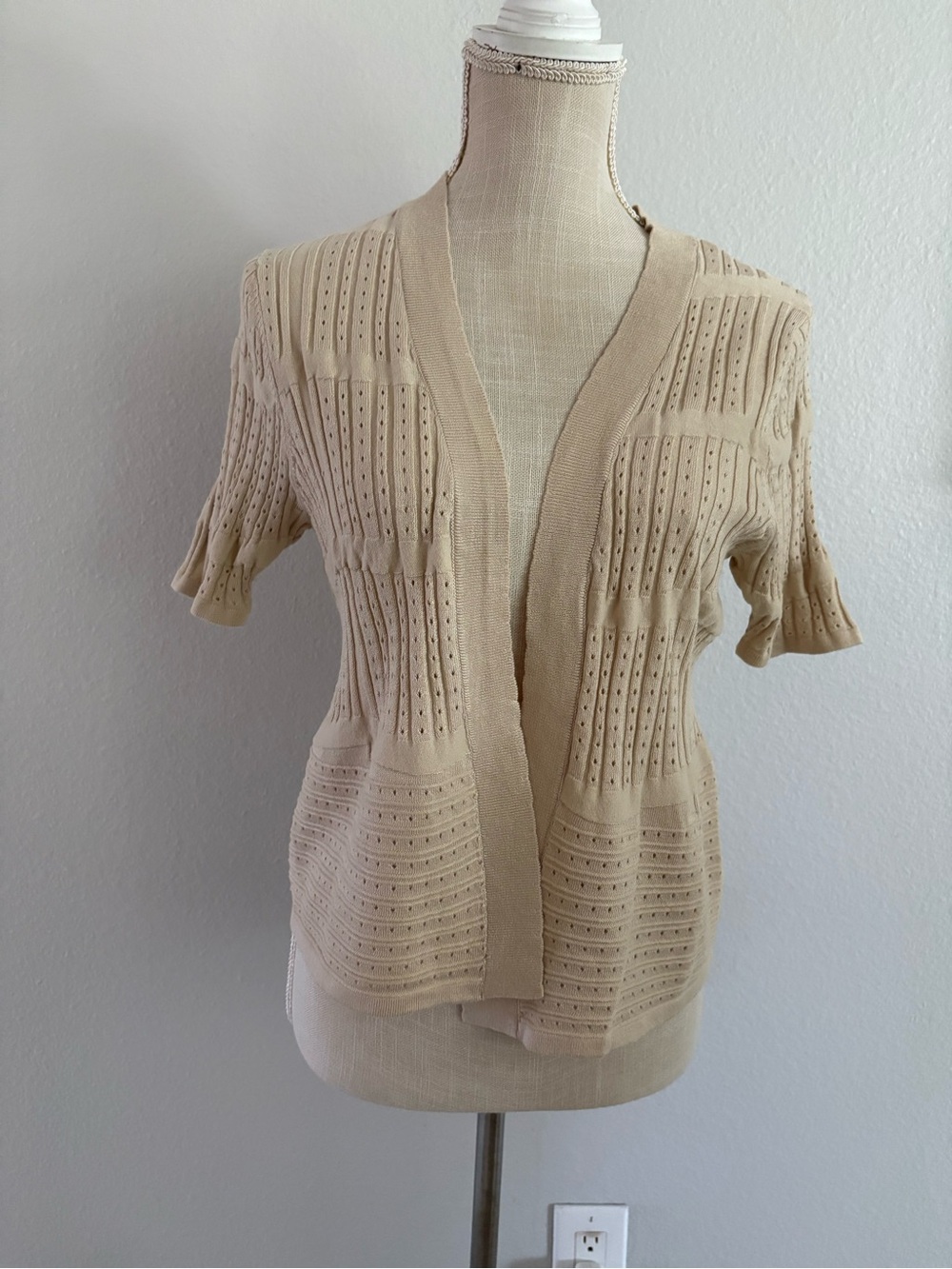 Open-Front Short-Sleeve Cardigan in Beige